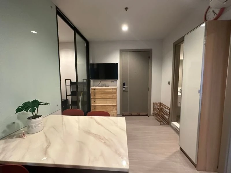 For rent: Life Asoke Rama 9, 36th floor, fully furnished, ready to move in!!