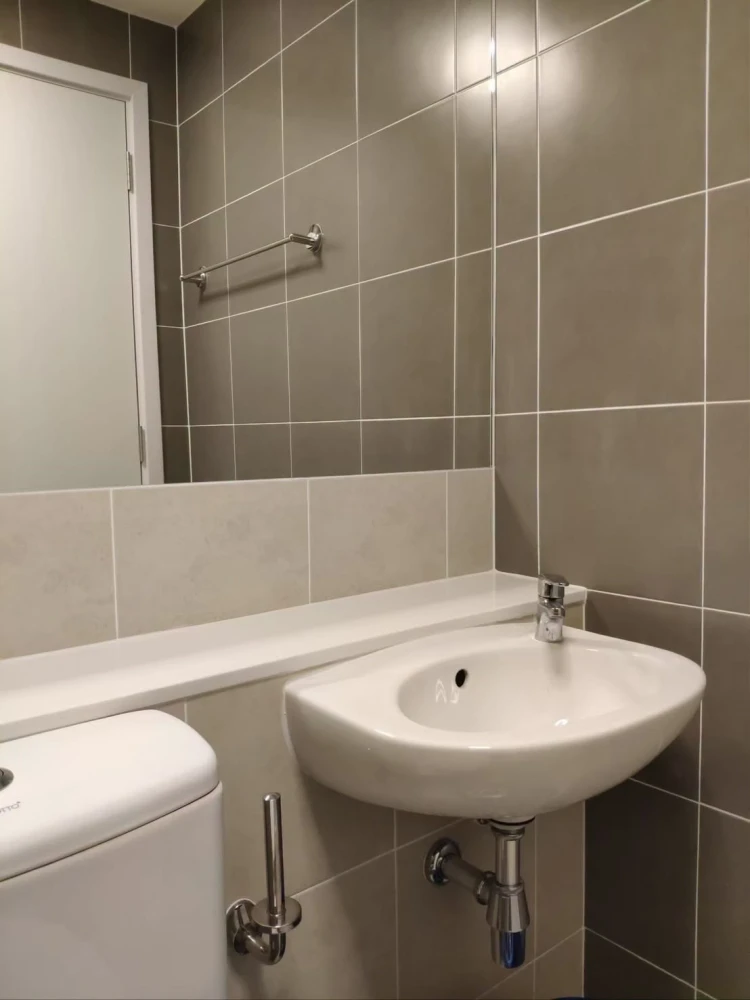 For Rent: Plum Condo Ramkhamhaeng Station. Move-in ready unit—fully furnished and equipped with all appliances. Just bring your personal belongings an