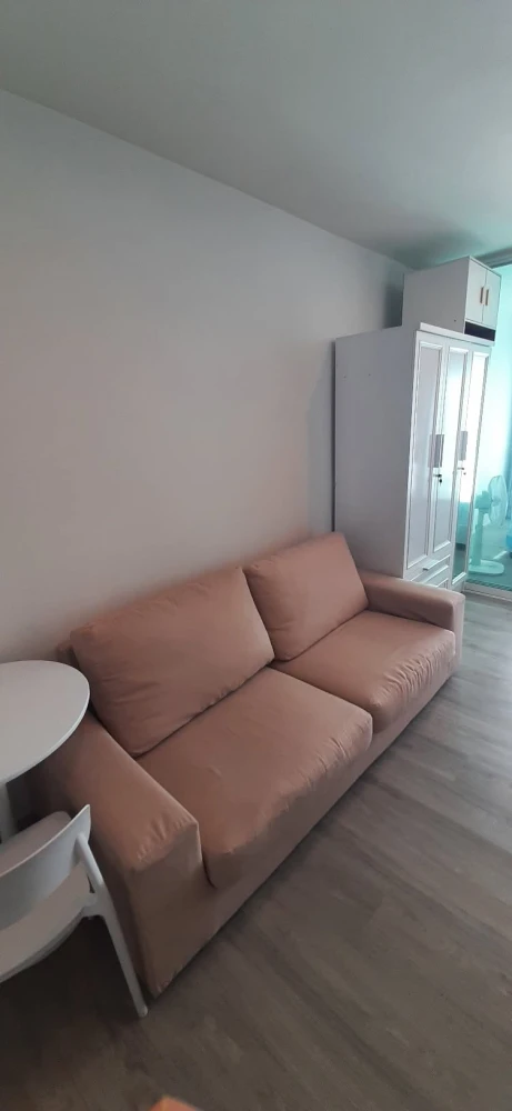 Regent Home Bangna apartment for rent. Nice and comfortable, fully furnished. Just bring your belongings and move in! You won't want to miss this oppo