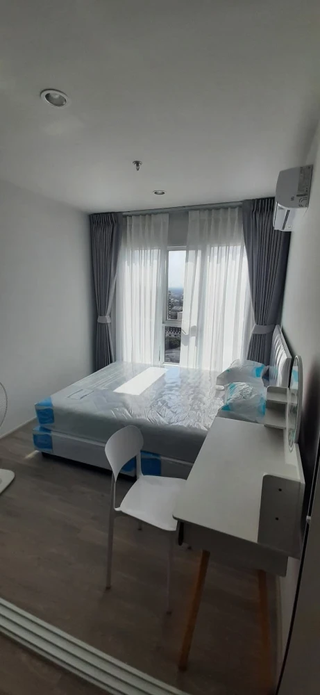 Regent Home Bangna apartment for rent. Nice and comfortable, fully furnished. Just bring your belongings and move in! You won't want to miss this oppo