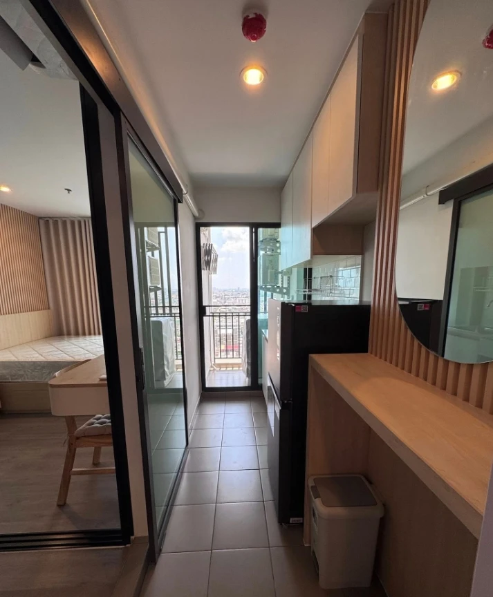 Regent Home Wuttaka condo for rent. Nicely furnished with high-quality built-in features. Amazing price! Come and see it today! You won't want to miss
