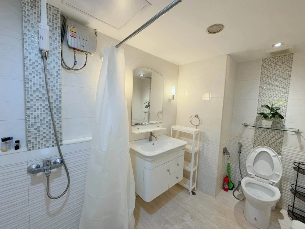 For Rent: Supalai Park Phahonyothin 21. A comfortable unit offering ample living space and full amenities—book now!