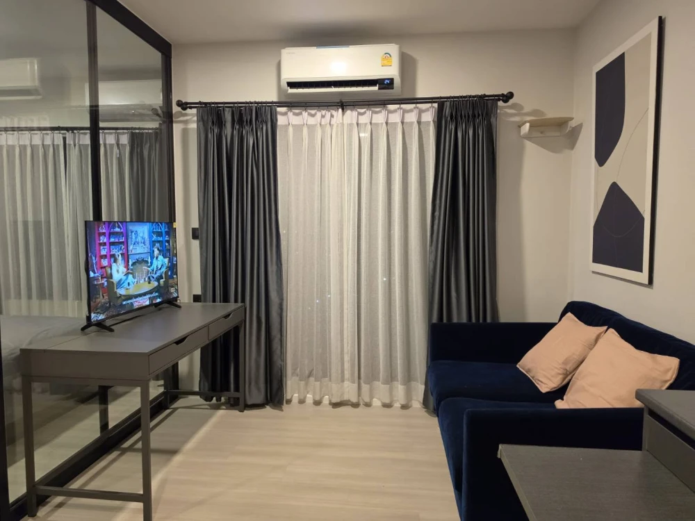 Apartment for rent at The Key MRT Phetkasem 48. Nice room, fully furnished. Just bring your suitcase and move in!