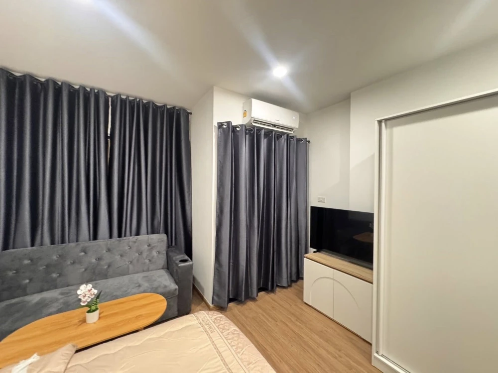 Ready-to-move-in condo for rent at The LIVIN Phetkasem. Fully furnished with complete amenities. Great price! Book now before it's too late!