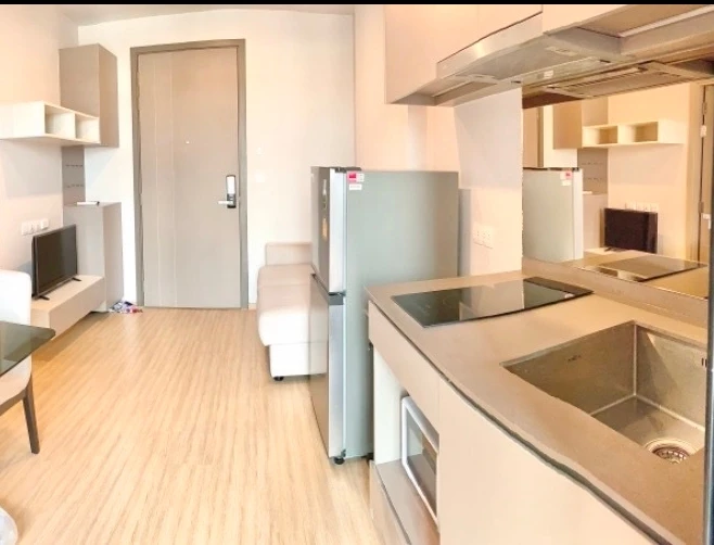For rent: The Privacy Thaphra Interchange, a nice room, 12th floor, just the right height, a great price, book now.