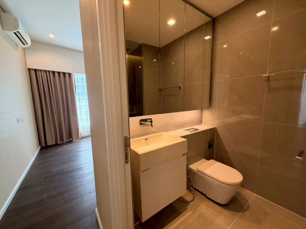 Rent out your spacious apartment at The Saint Residences. Enjoy ample living space and complete convenience all in one place. Book now, don't miss out