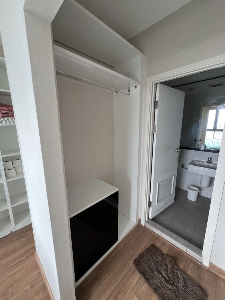 For rent: The Tree Rio Bang-Aor Station, large room, comfortable, lots of usable space, high floor, full view of the Chao Phraya River, come and reser