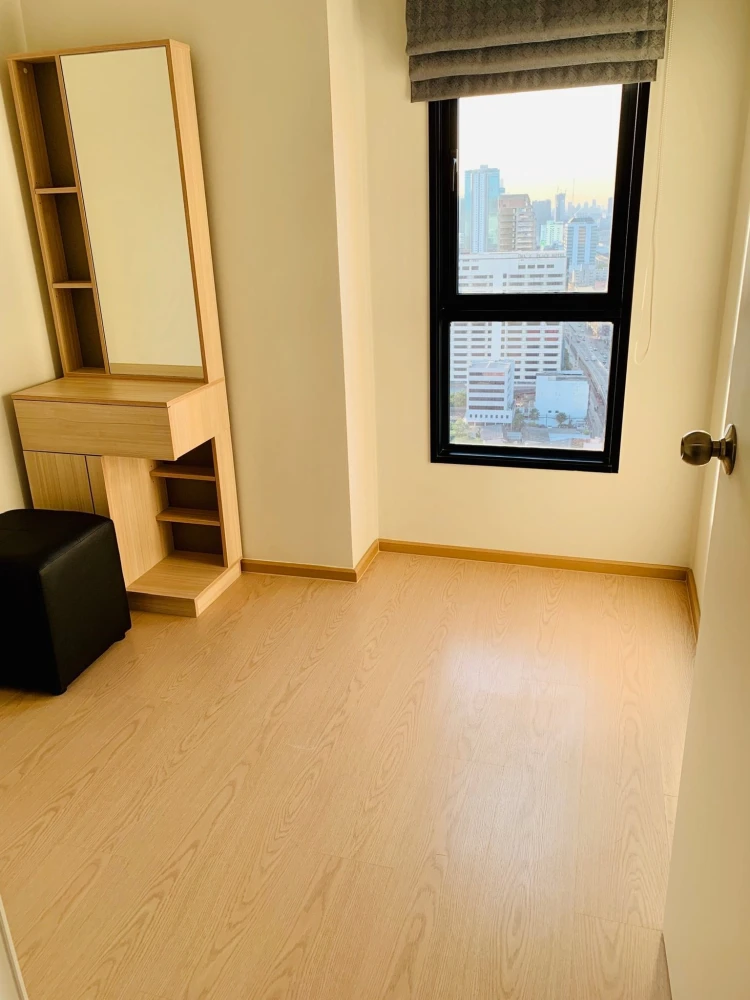 For rent: The Tree Sukhumvit 71, corner room, 31st floor, Thonglor view, north facing. Come and reserve now. Don't miss out!