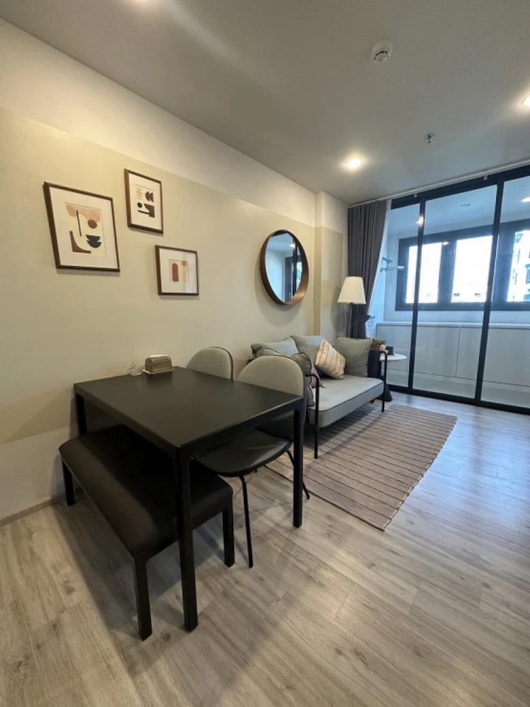 For sale or rent: XT Huai Khwang. Fully furnished and ready to move in. Fully equipped. Hurry and reserve today!