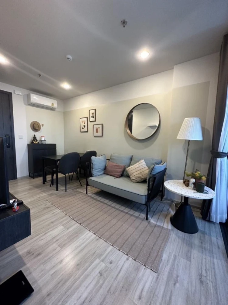 For sale or rent: XT Huai Khwang. Fully furnished and ready to move in. Fully equipped. Hurry and reserve today!