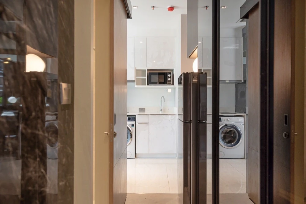 Condo for rent: Ashton Silom. Beautifully decorated room. Simple and luxurious. 10th floor. Just the right height. Come and reserve before you miss yo