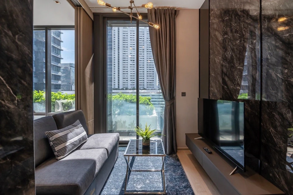 Condo for rent: Ashton Silom. Beautifully decorated room. Simple and luxurious. 10th floor. Just the right height. Come and reserve before you miss yo
