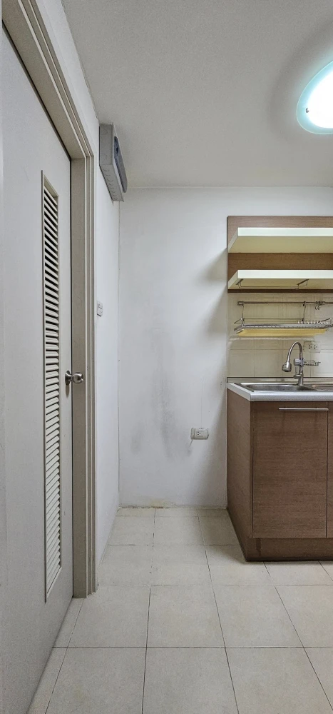 For rent: Condo Ivy Ratchada, ready to move in, great price, come and reserve now, don't miss out!