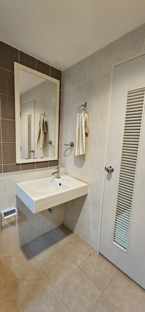 For rent: Condo Ivy Ratchada, ready to move in, great price, come and reserve now, don't miss out!