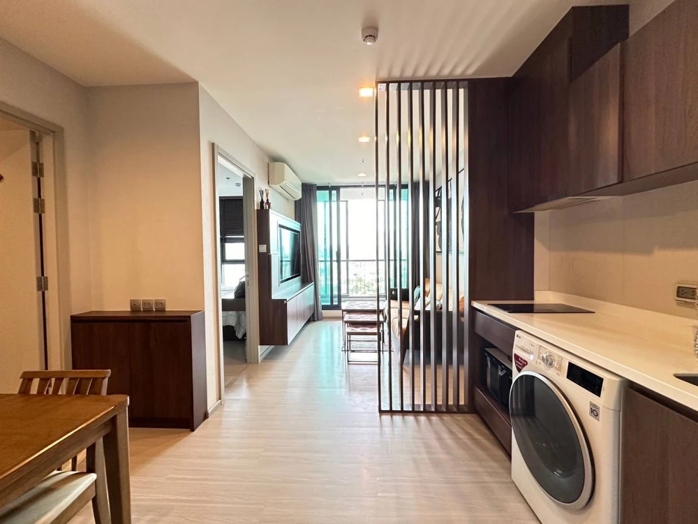 Condo for rent: Life Sukhumvit 62, a nice room, complete with furniture and electrical appliances. If you don't reserve, you'll regret it later.