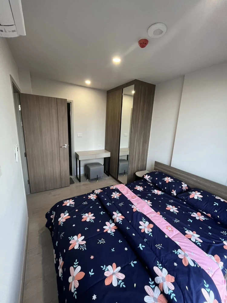 Condo for rent, Nue core khukhot Station, nice room, complete with furniture and electrical appliances. Hurry and reserve now.