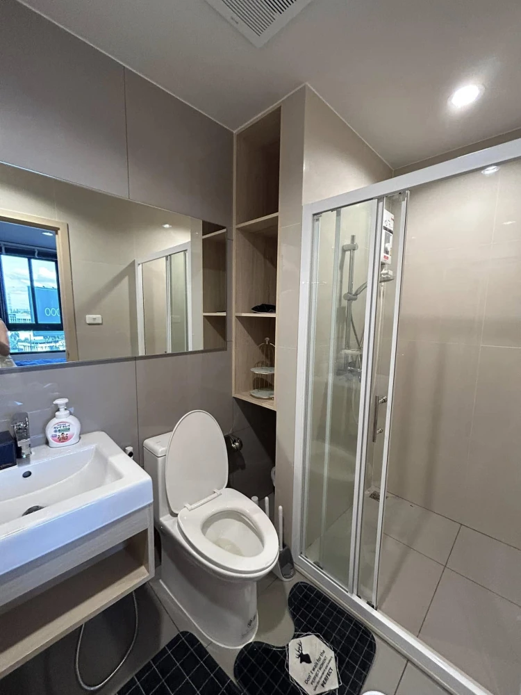 Condo for rent, New Noble Ngamwongwan, fully furnished room. Full of amenities and good prices, don't miss it.