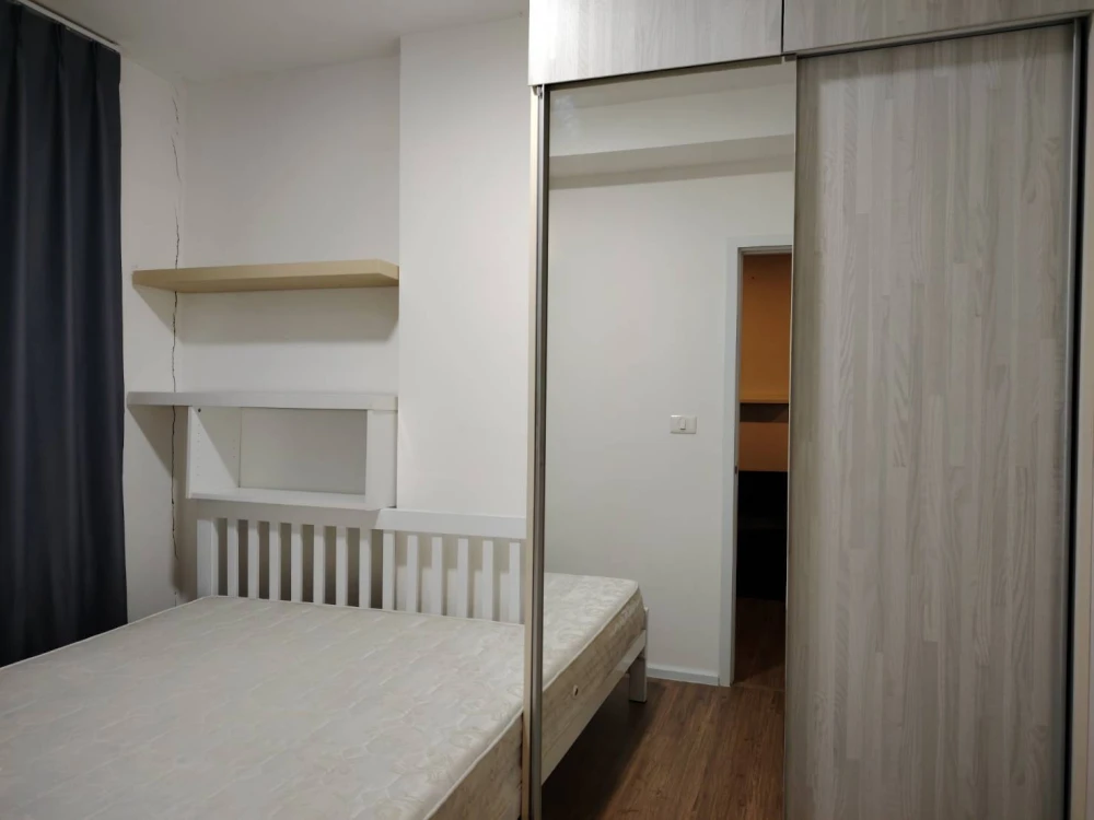 Condo for rent on Light Hill Sukhumvit-Phraeksa Room with furniture
