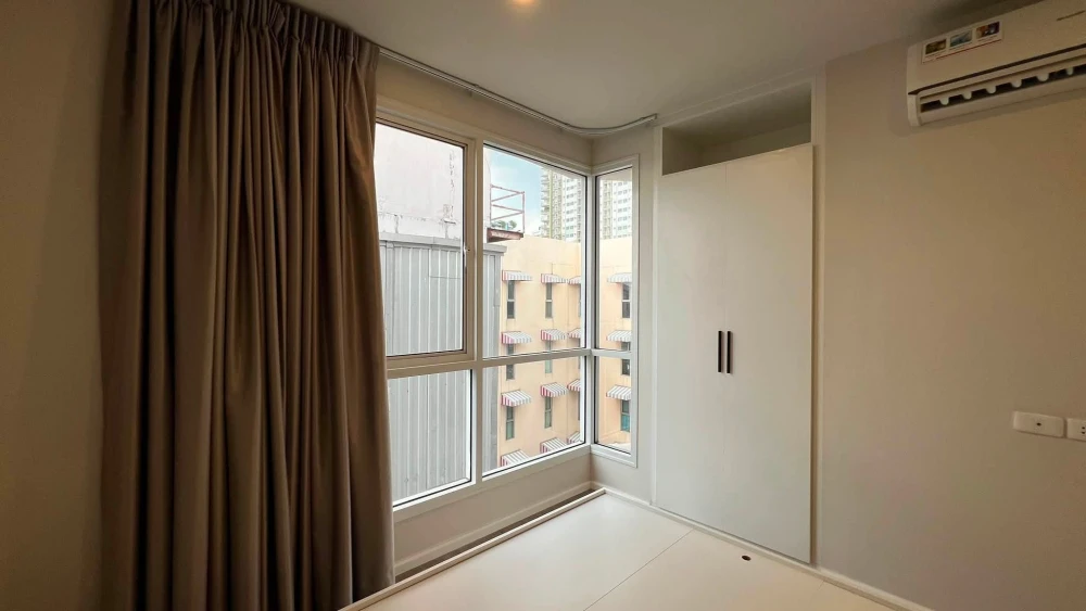 For Rent: Condo at Blue Phahonyothin 35. Move-in ready unit with full amenities—great value. Book now—don't miss out!