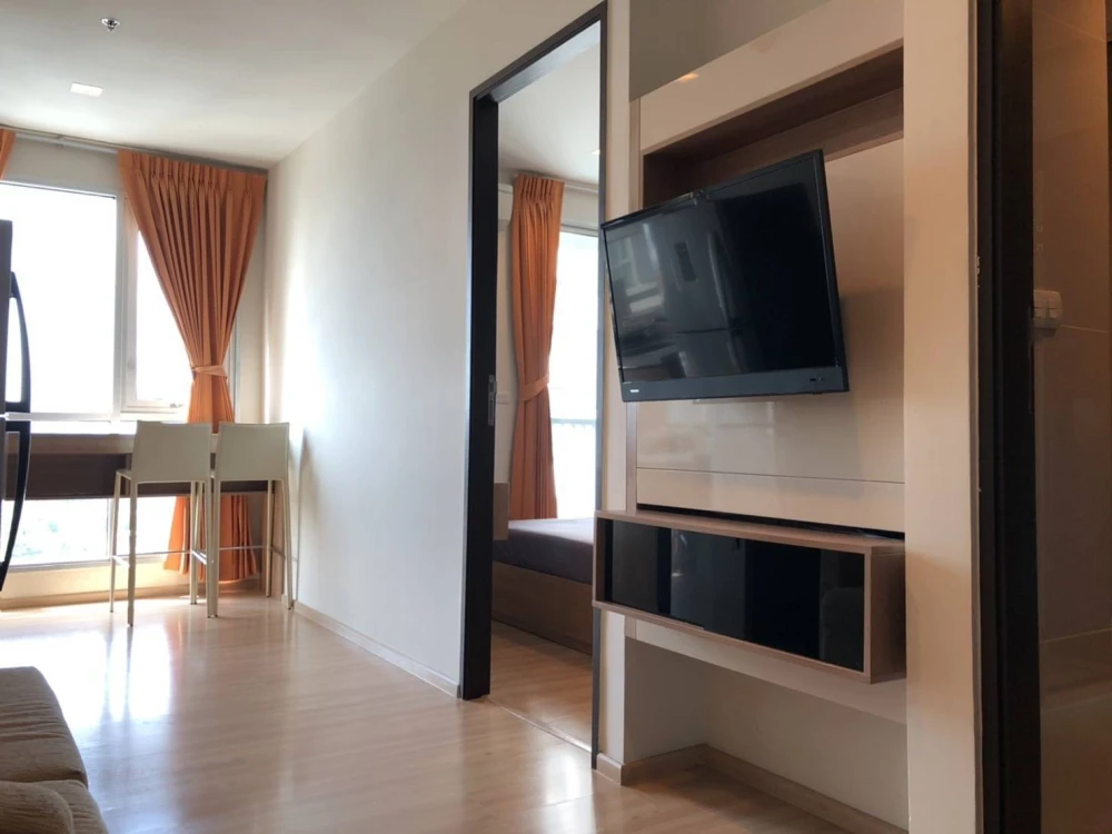 En alquiler!! Condo Rhythm Sathorn, junto a BTS, viaje extremadamente conveniente.