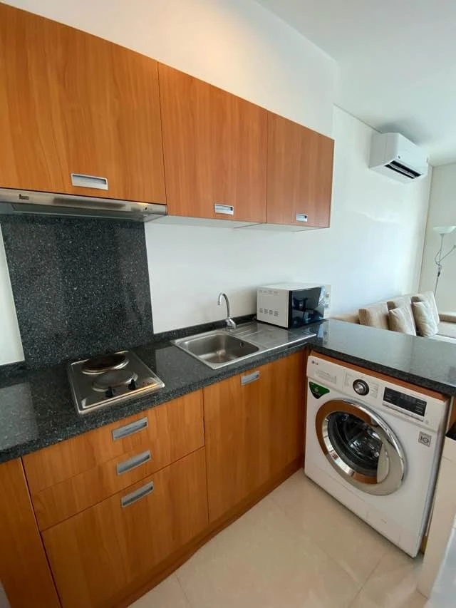 Condo for rent, Villa Sathorn, spacious unit on the 36th floor with river view and Iconsiam view. The balcony offers high privacy. Book now!