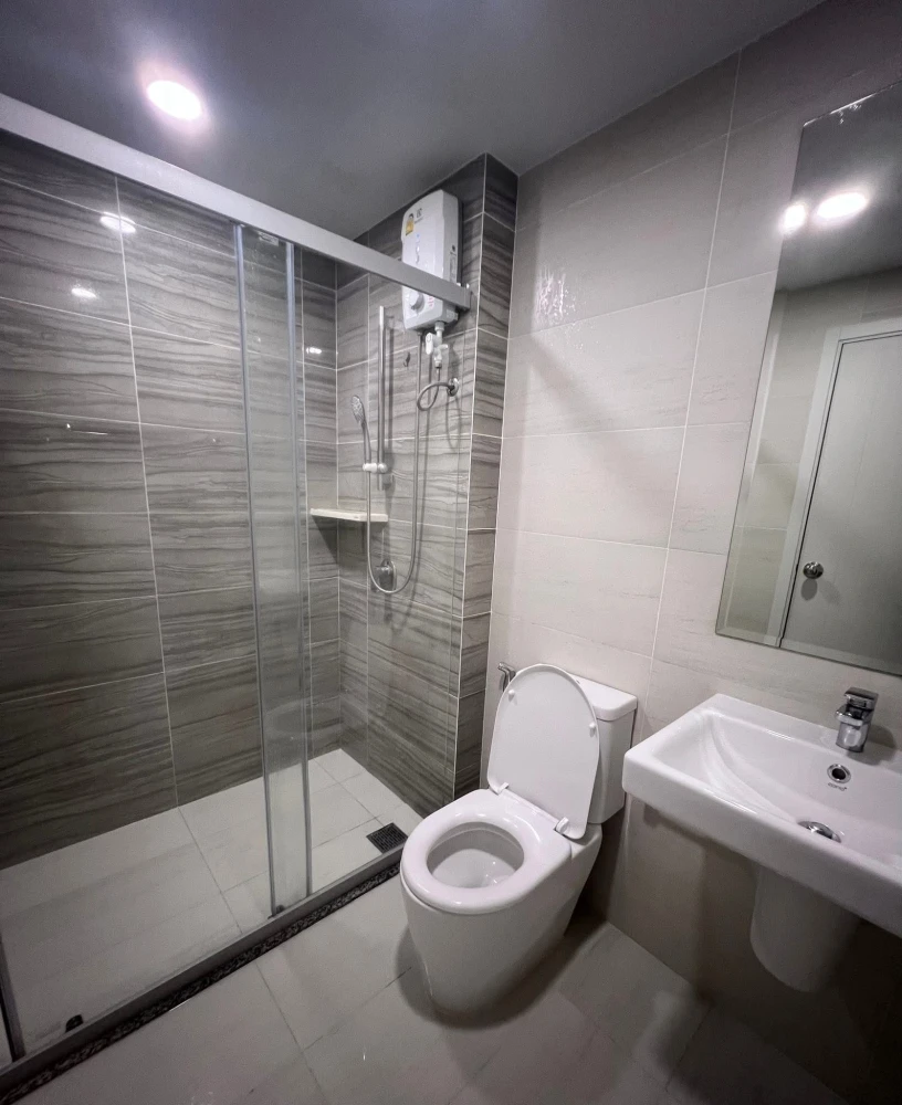 Condo for rent: Supalai Loft Prachathipok-Wongwian Yai, ready to move in, 27th floor, great view, convenient location. Book now!