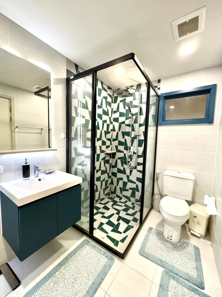 Condo for rent, The Base Sukhumvit 50, beautiful, clean, luxurious room.