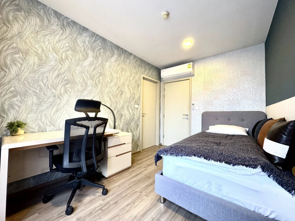 Condo for rent, The Base Sukhumvit 50, beautiful, clean, luxurious room.
