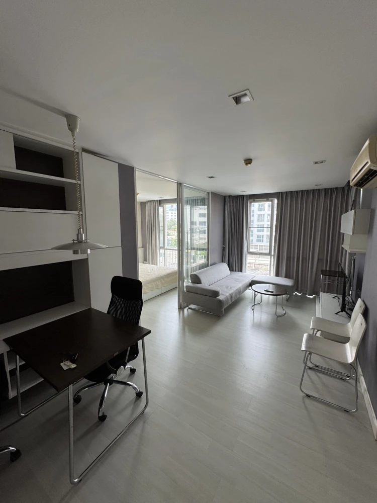 Condo for rent, The Room Sukhumvit 64, spacious room with usable space. Divided into proportions, nice to sleep like this, reserve now.
