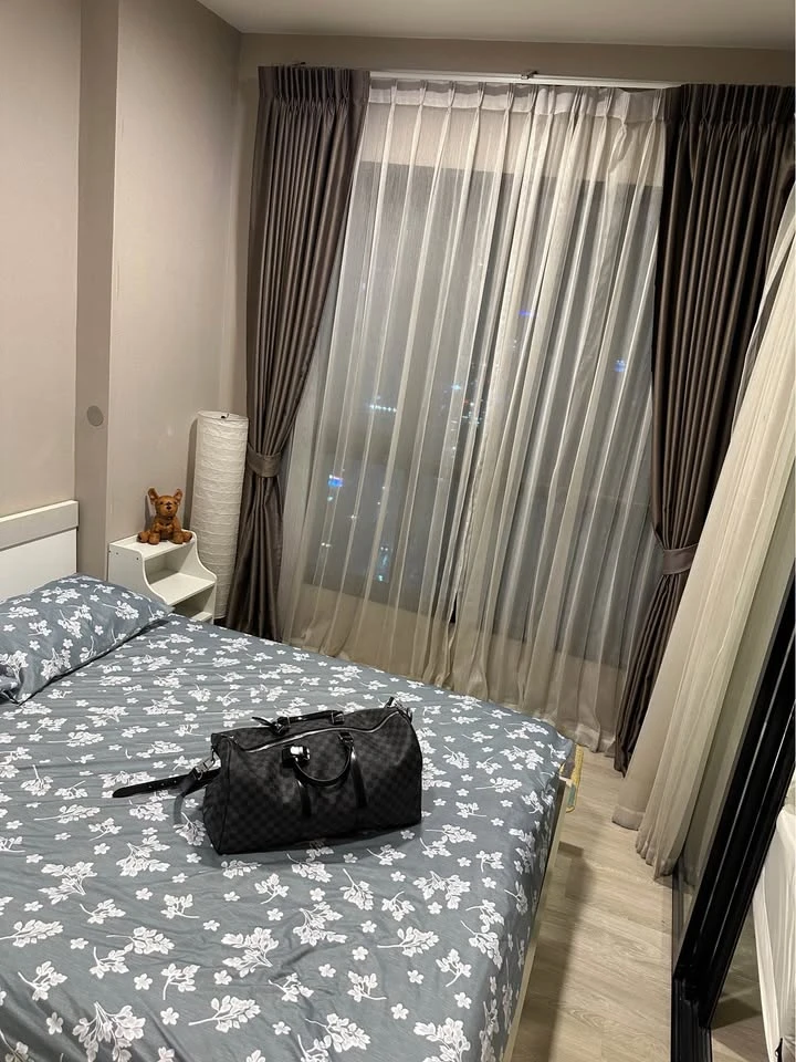 Condo for rent, Letmis Rama 9. The unit has separate partitions, creating well-defined zones. Convenient and complete amenities are all here. Book now