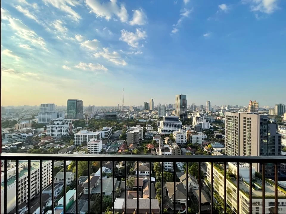 ปล่อยเช่า คอนโด โนเบิล รีดี วิวเมืองแจ่มๆ ห้องกว้างมีพื้นที่ใช้สอย เฟอร์นิเจอร์ครบครัน จองด่วนจ้า