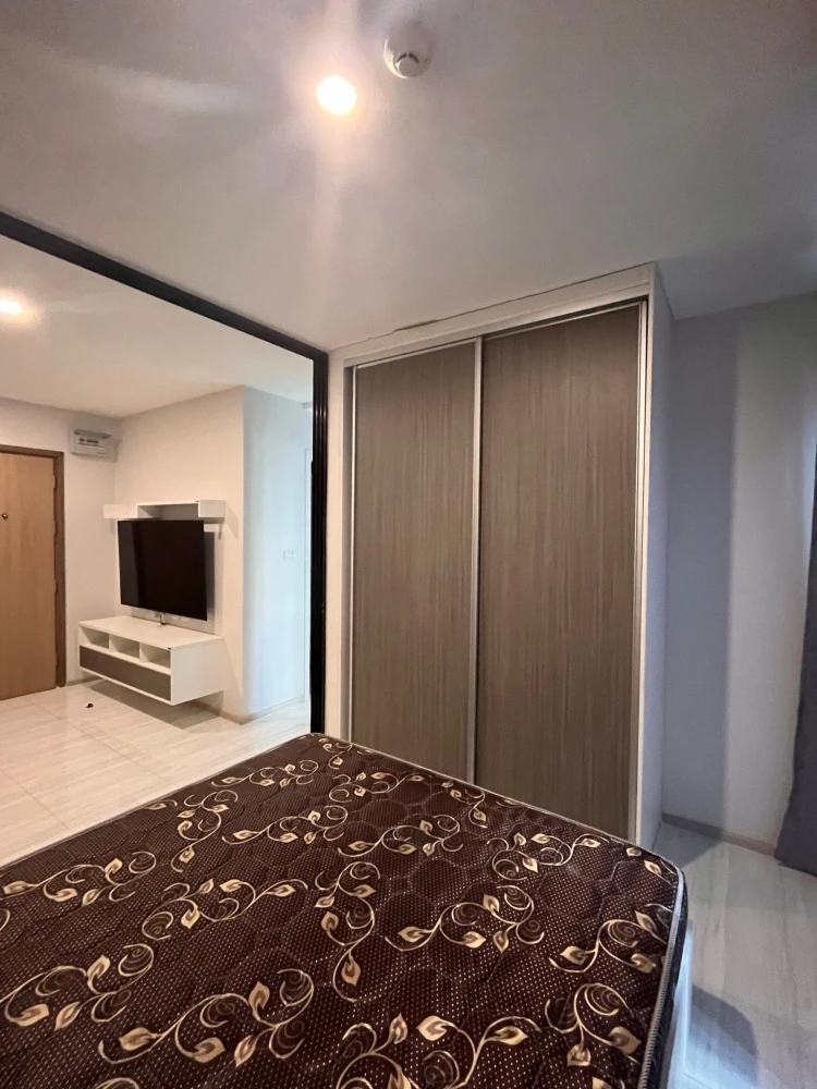 Beautiful condo for rent, Library House Charan 13, only 800 meters from MRT Charan 13 (Blue Line). Don't miss out!!!