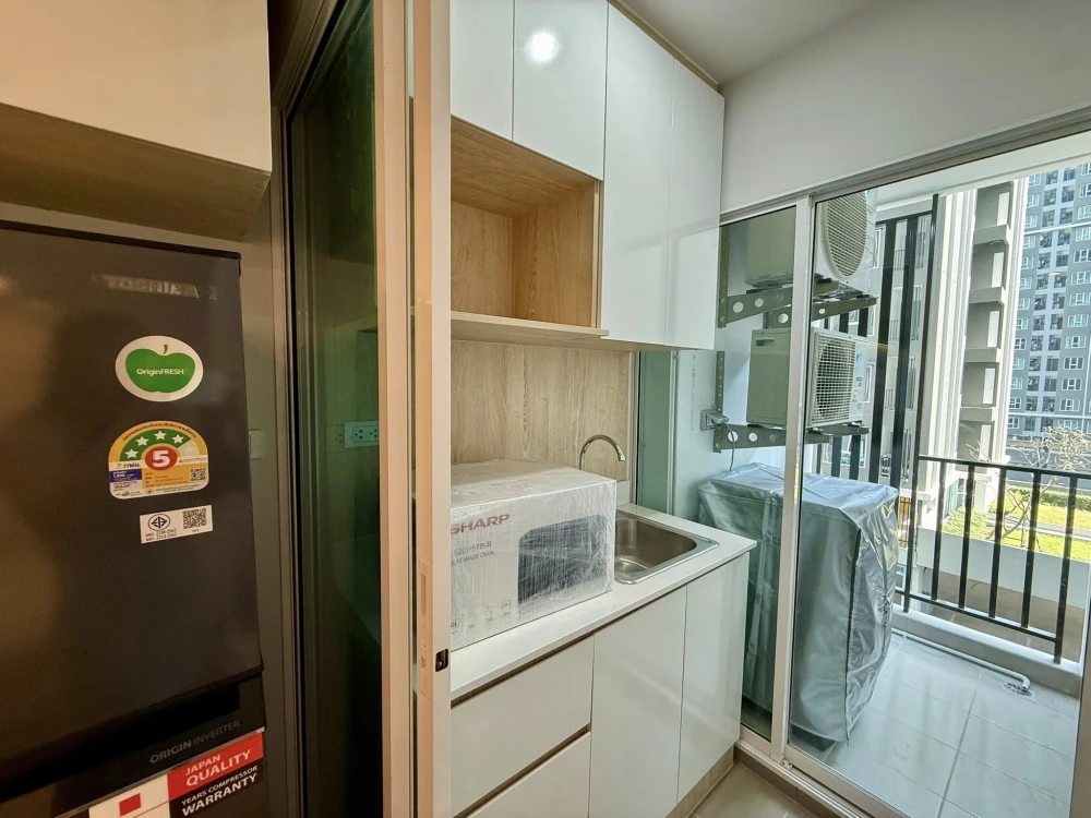 Condo for rent in a great location in Bangna, Regent Home Bangna. Spacious room with complete amenities at a great price.