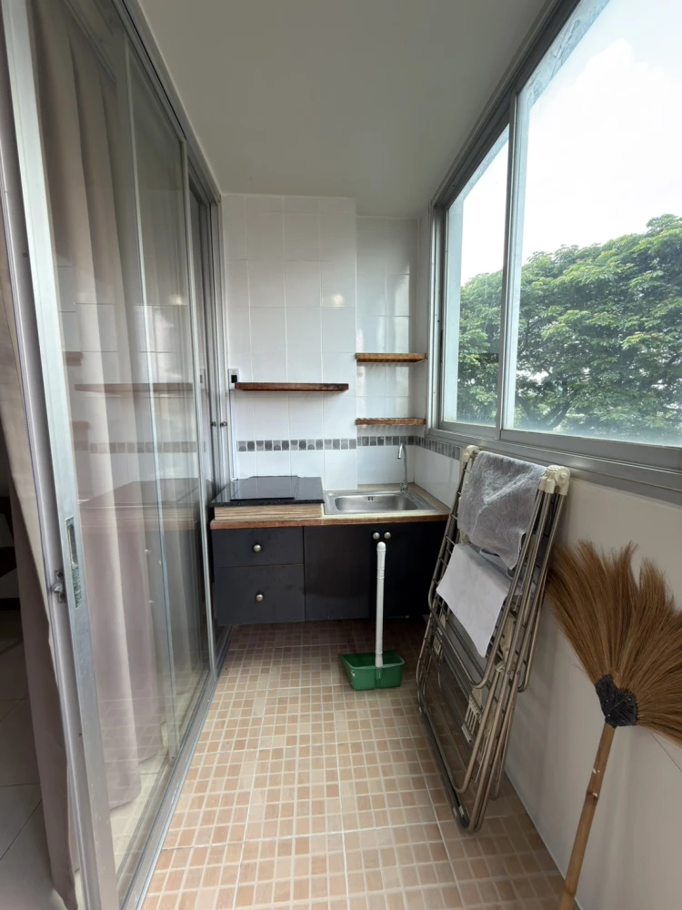 Condo for rent, Ratchada City 18, corner room, privacy, not too expensive. Let me tell you, don't miss it.