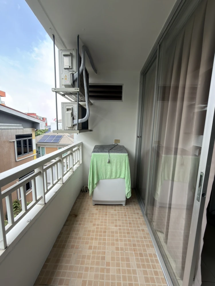 Condo for rent, Ratchada City 18, corner room, privacy, not too expensive. Let me tell you, don't miss it.