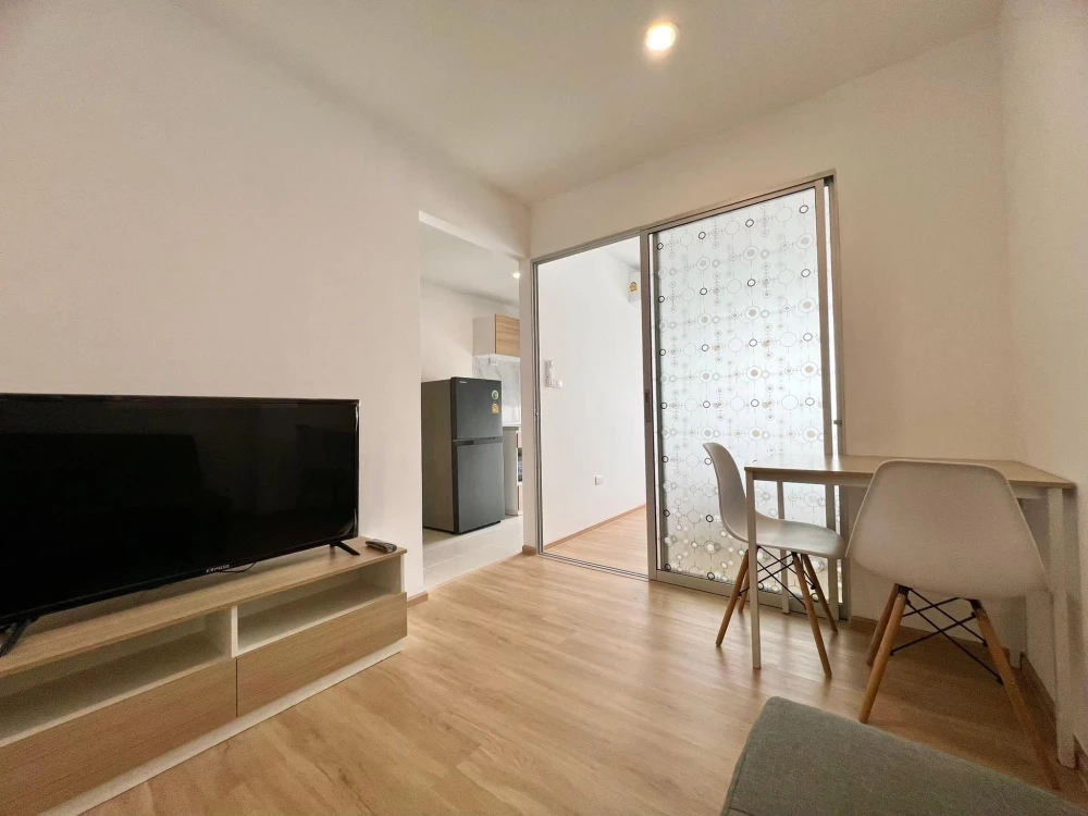 For rent: Sena Kit Condo, Chalong Krung-Lat Krabang, well-separated rooms, great price, hurry and book now.