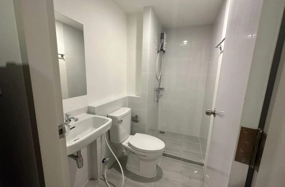 Condo for rent: Sena Kit Theparak-Bang Bo. Partitioned rooms with well-defined zones. Great price! Book today!