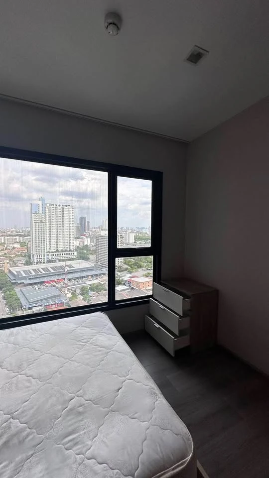 Condo for rent, Politan Rive, 20th floor, high view, great price, convenient, complete in one place. Hurry and reserve now, don't miss out!