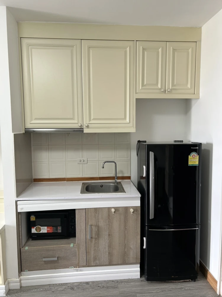 Available for rent now! Ivy River Ratchaburana. Large, comfortable unit with ample living space. Book yours today! Don't miss out!