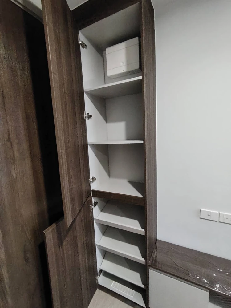 For rent: New Cross Kookot Station, 1 bedroom, separate bedroom and living room, 5th floor, swimming pool view, move in now!