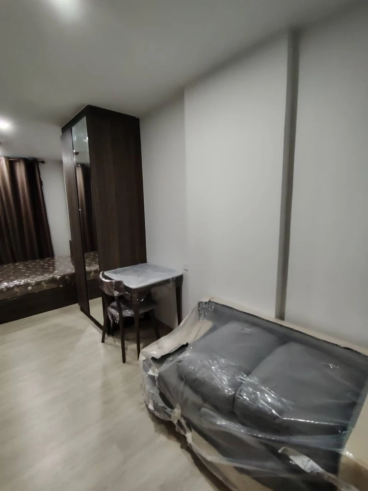 For rent: New Cross Kookot Station, 1 bedroom, separate bedroom and living room, 5th floor, swimming pool view, move in now!