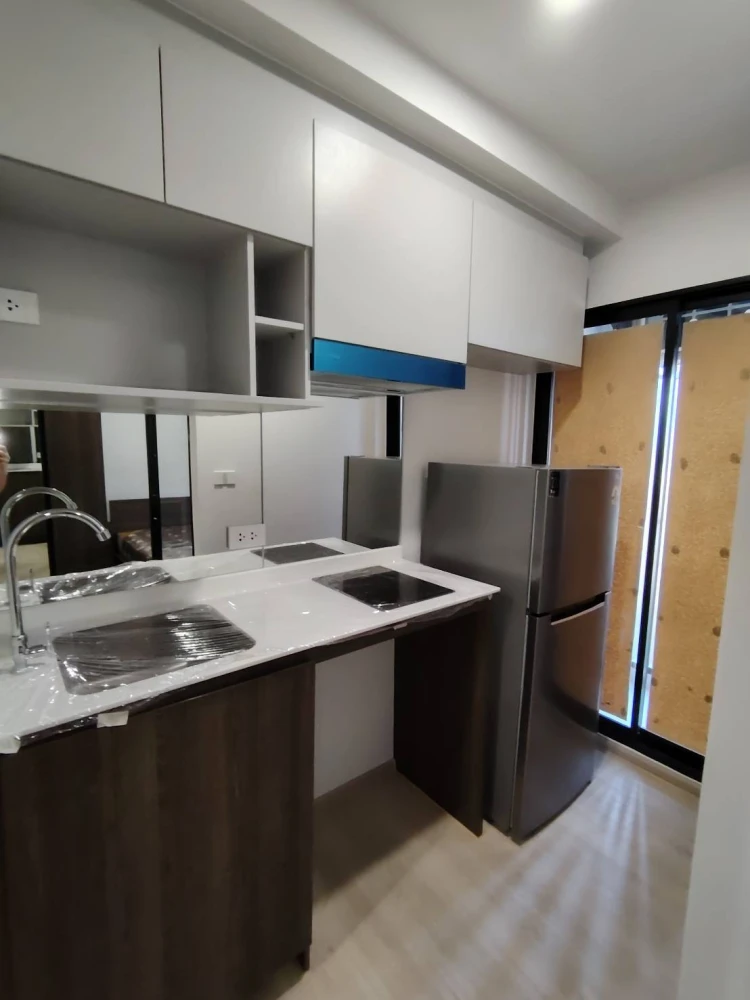 For rent: New Cross Kookot Station, 1 bedroom, separate bedroom and living room, 5th floor, swimming pool view, move in now!