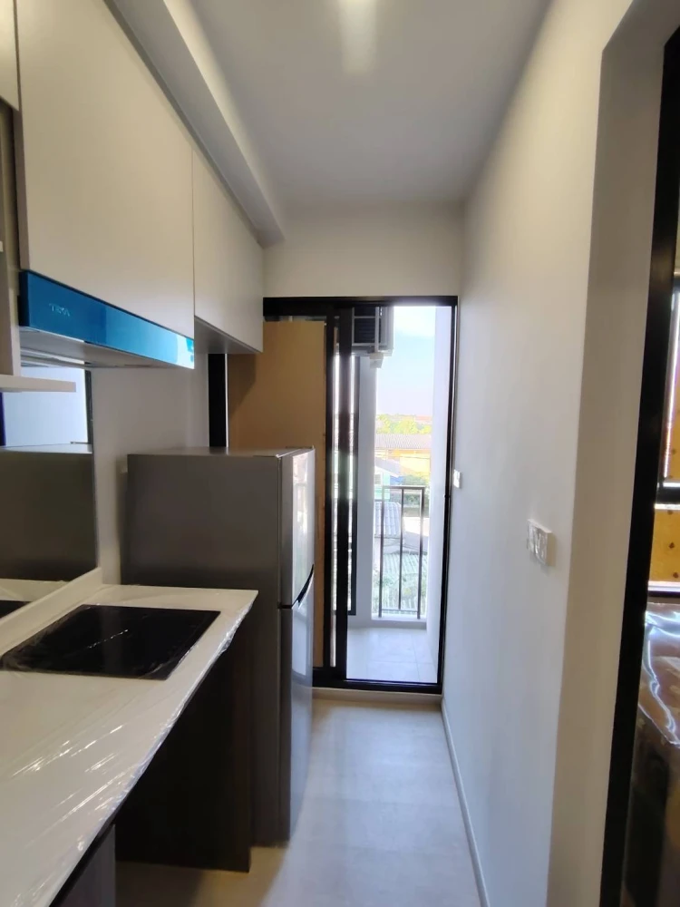 For rent: New Cross Kookot Station, 1 bedroom, separate bedroom and living room, 5th floor, swimming pool view, move in now!
