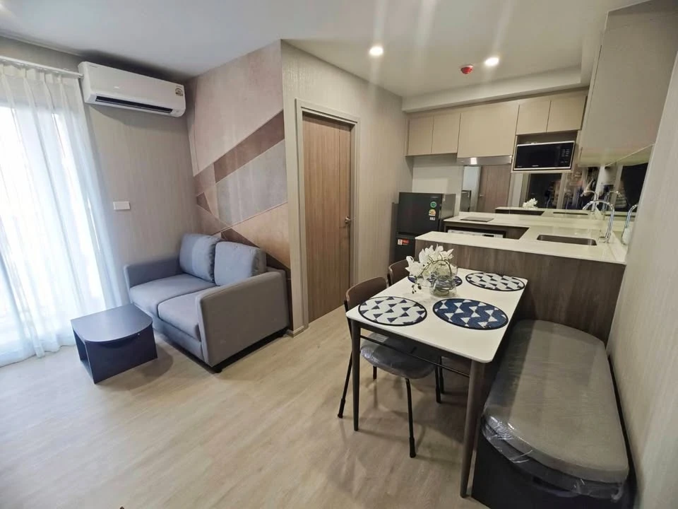 For rent: New Core Kukot Station, 4th floor, Building C, shady garden view, stylishly decorated. Reserve now before it's gone.