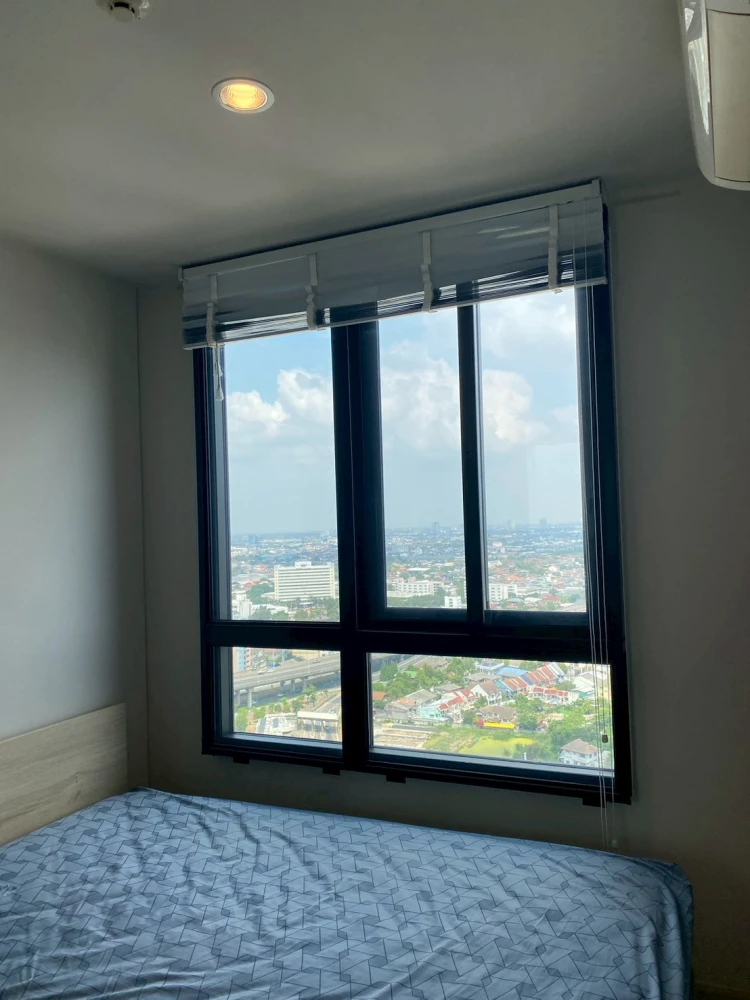 For rent: New Noble Ngamwongwan, high floor, great view, simple decorated room, easy on the eyes, already comfortable. Book now.
