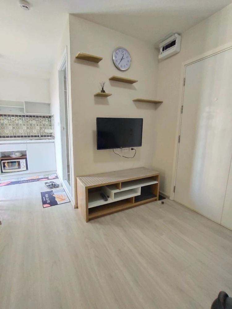 For rent, Plum Condo Ramkhamhaeng 60 Interchange, 6th floor, the room is not hot, the wind is cool. Book and you won't be disappointed.