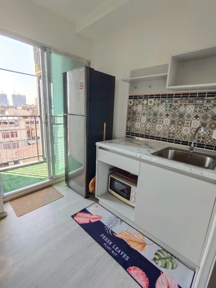 For rent, Plum Condo Ramkhamhaeng 60 Interchange, 6th floor, the room is not hot, the wind is cool. Book and you won't be disappointed.