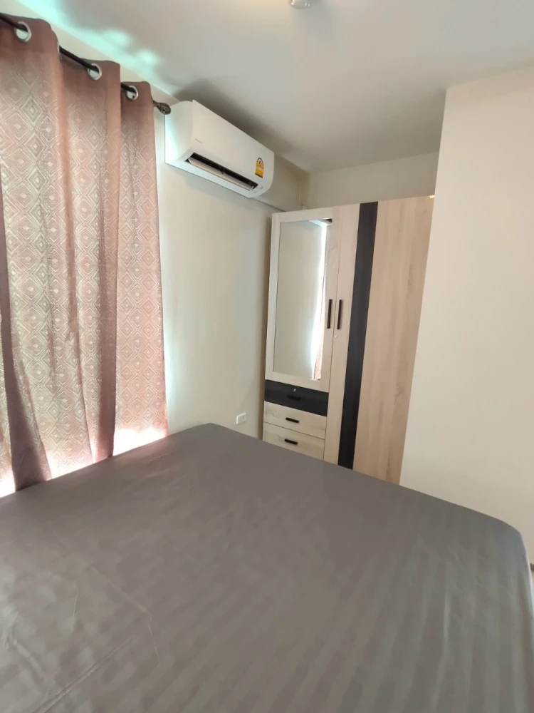 For rent, Plum Condo Ramkhamhaeng 60 Interchange, 6th floor, the room is not hot, the wind is cool. Book and you won't be disappointed.