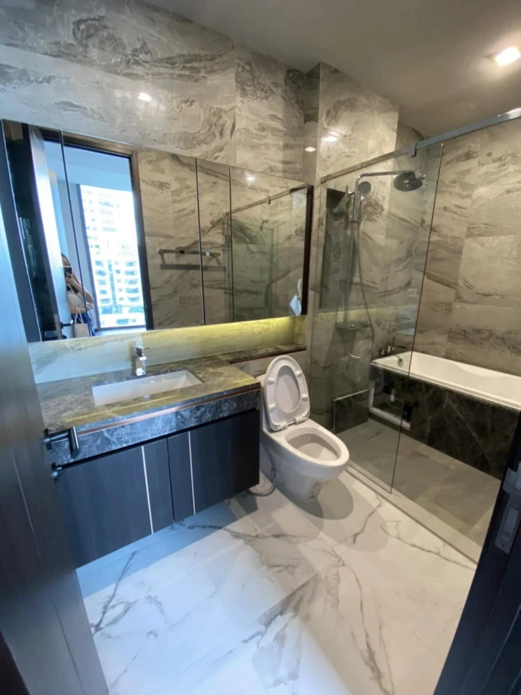 For rent, Lavik Sukhumvit 57, 21st floor, unblocked view, nice room, fully furnished. Just come and move in.