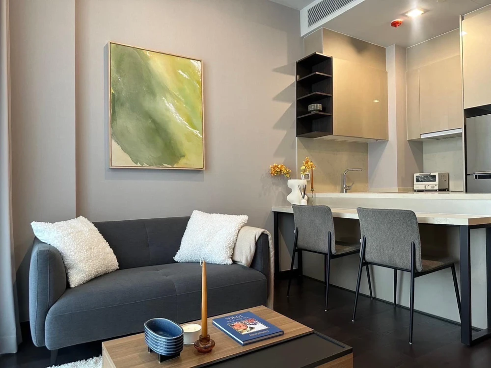 For rent, Lavik Sukhumvit 57, 21st floor, unblocked view, nice room, fully furnished. Just come and move in.